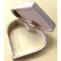ARTEMIO HEART BOX - Голяма дървена кутия сърце 17х16х6 см.